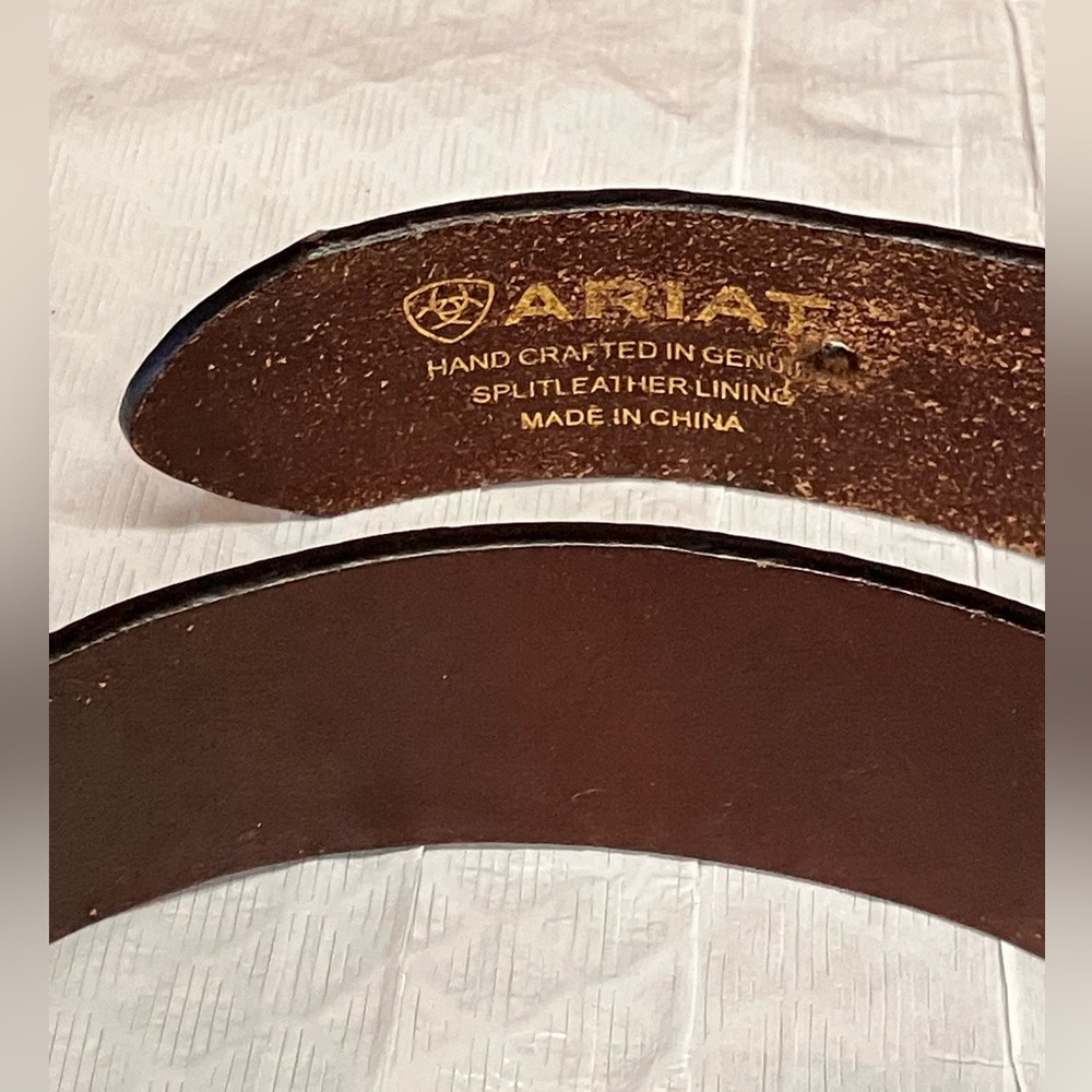GUC Ariat Dark Brown Embossed Leather Belt - Picture 2 of 9
